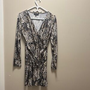 Snake-Print Wrap Dress with Long Sleeves - Black & Cream